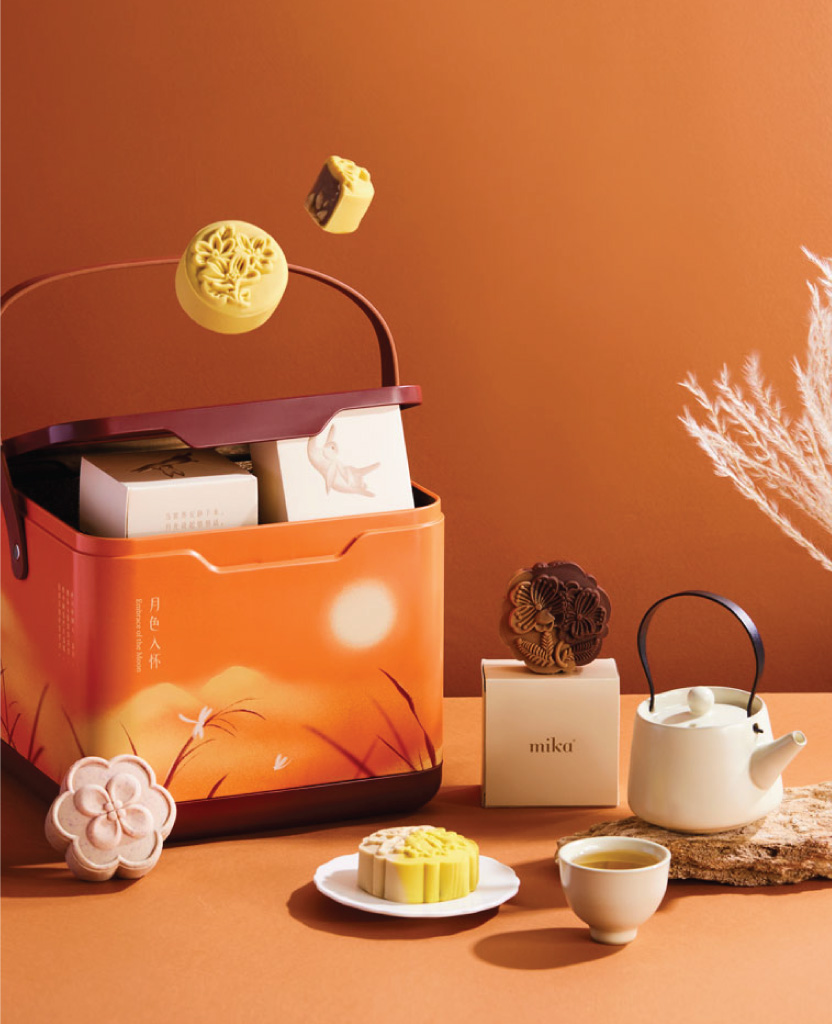 Embrace-SetA-03 Mika Mid-autumn 2025 mooncake gift set