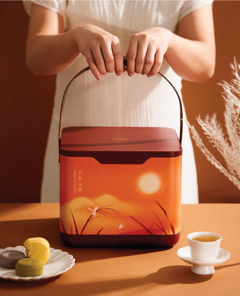 Embrace-SetA-04 Mika Mid-autumn 2025 mooncake gift set